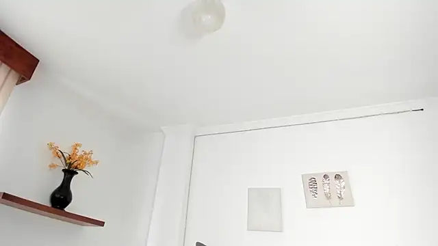 anniesweet-'s cam snapshot