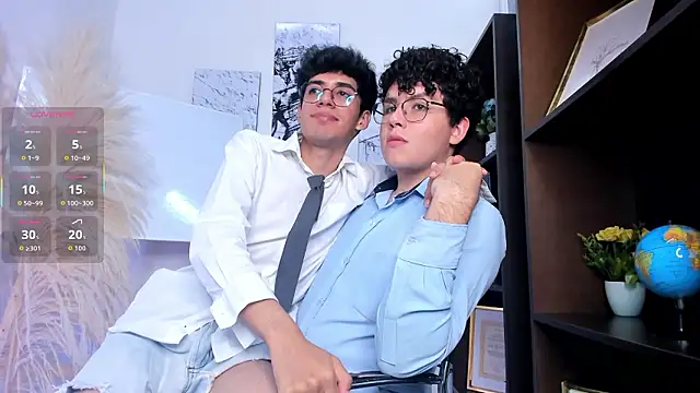 ian_and_austin's cam snapshot