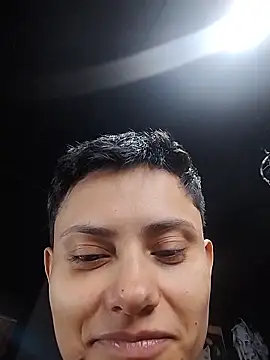 girl_intense444's cam snapshot