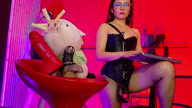 MistressSlut1's cam snapshot