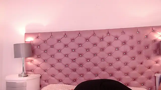 Venusandrea29's cam snapshot