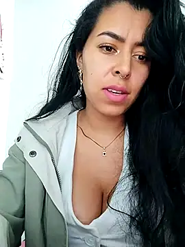 Luianna's cam snapshot