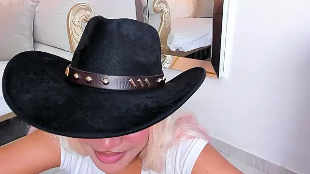 ZoeySnow's cam snapshot