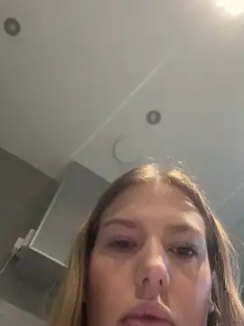 Chloemillerrxx live sex cam