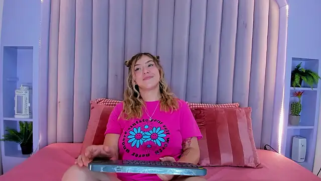 LilithSmith_'s cam snapshot