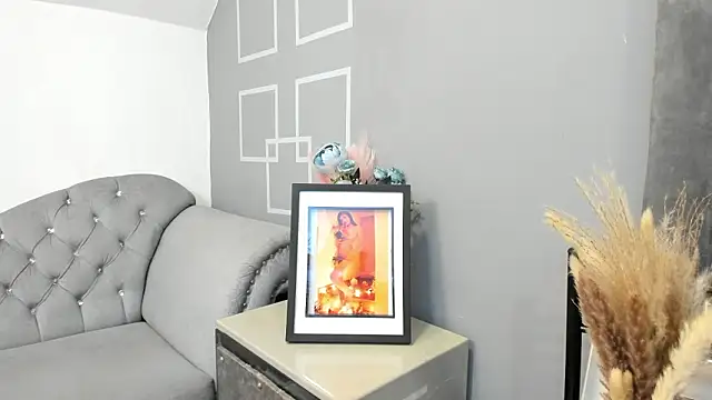 ZaharaSkylar's cam snapshot