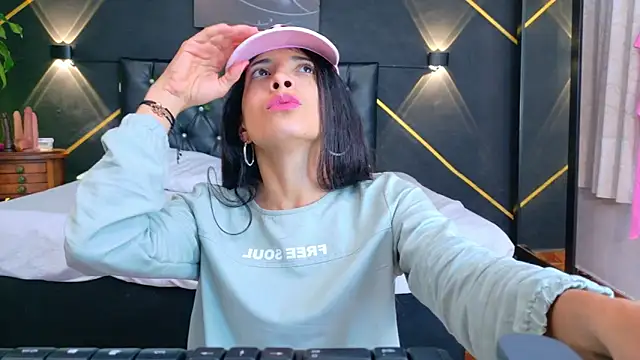 amabel_zambrano's cam snapshot