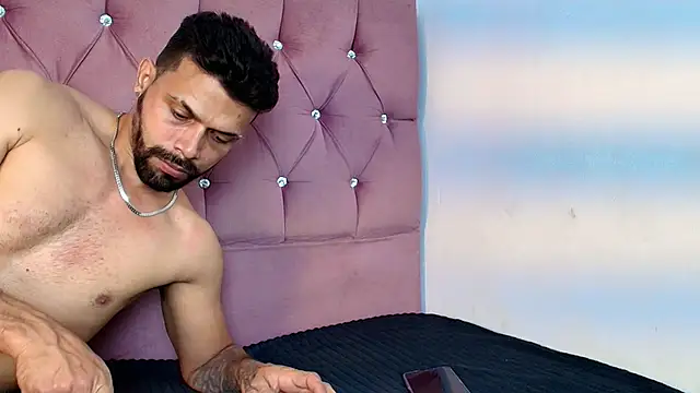 max_ashley_mds's cam snapshot