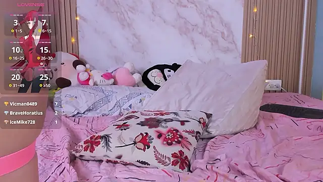 Lili_moore's cam snapshot