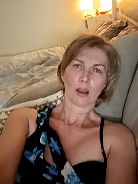 stellahere8's cam snapshot