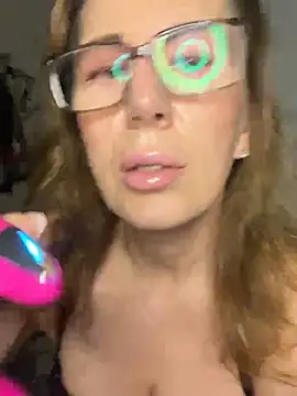 NaughtyMilla's cam snapshot