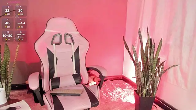 Nicolle_paarkerr's cam snapshot