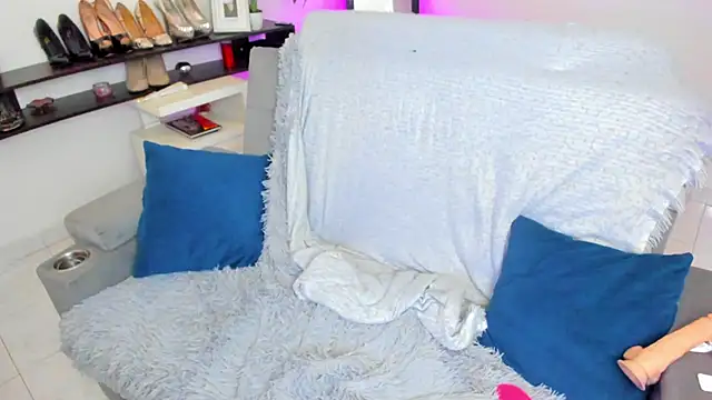 BellaFlaming's cam snapshot