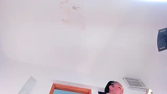 Nicole_Paradise live sex cam