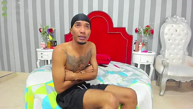 CaroyAndy's cam snapshot