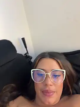 ElaaPerez live sex cam