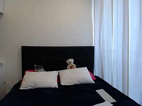 july_fucha live sex cam