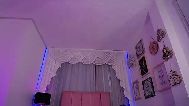 IsabelleDaza live sex cam