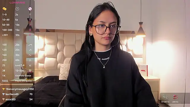 NiccolleHall's cam snapshot