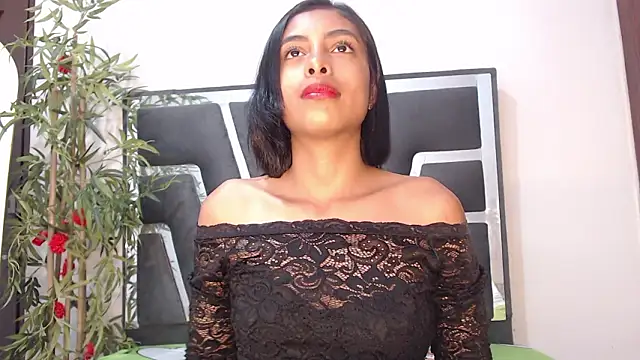 ElleDiamond1's cam snapshot