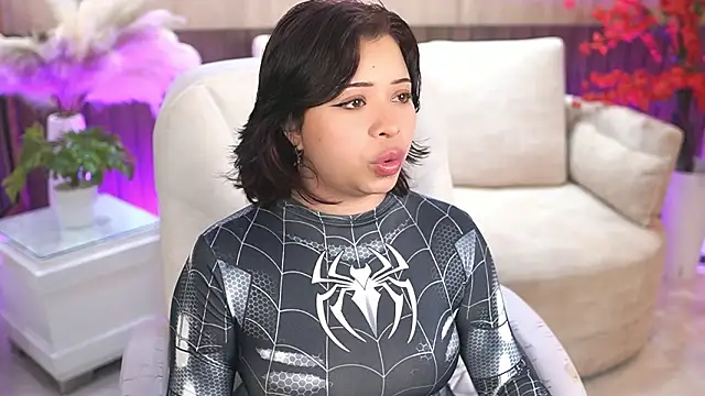 IzisLust's cam snapshot