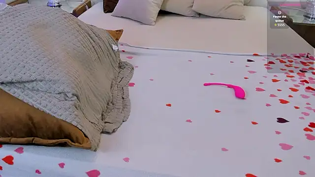 NaughtyLoryy live sex cam