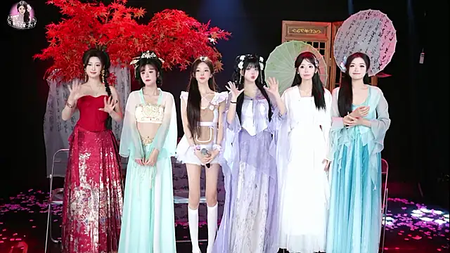 Shiny-girl7788's cam snapshot