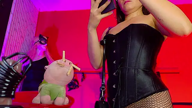 MistressSlut1's cam snapshot