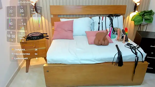 luciana_ballesteros_'s cam snapshot