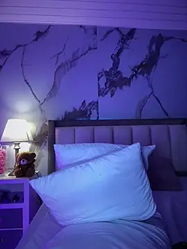 LunaRosse_'s cam snapshot