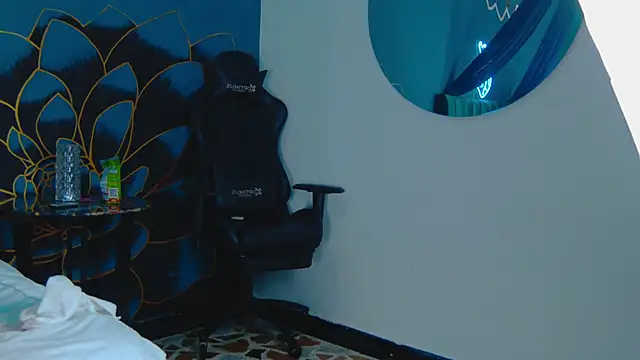 Kamie_SebasDolce's cam snapshot