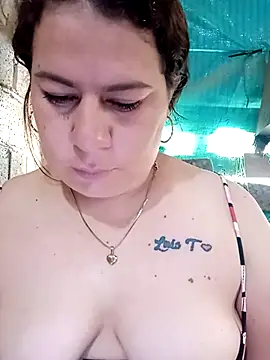 Luciana_37's cam snapshot