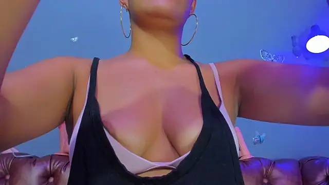 Kaira_mosse's cam snapshot