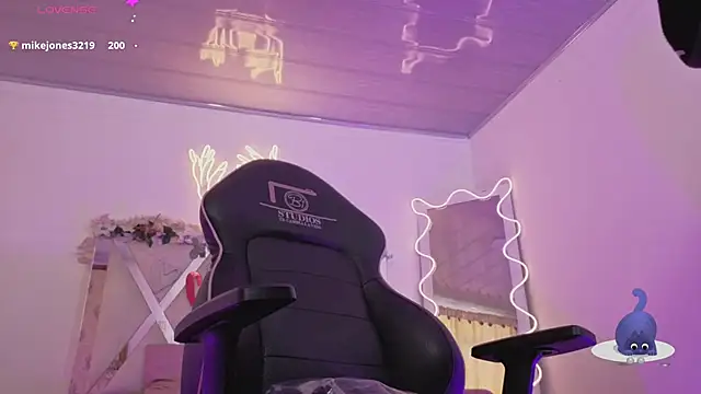 ZURY_TAY's cam snapshot