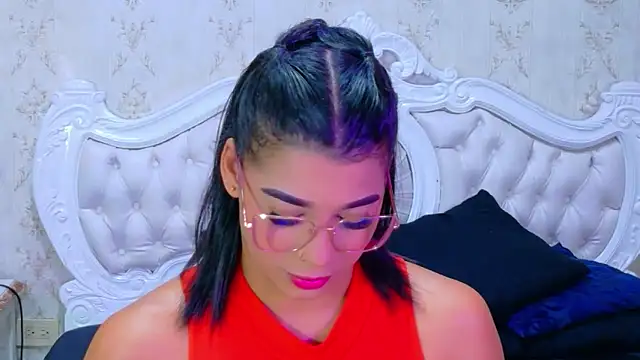 TiaraRosse's cam snapshot