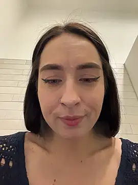 Holly_Play live sex cam