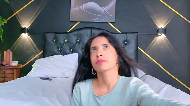 amabel_zambrano's cam snapshot