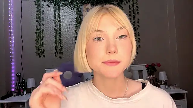 LlsabethHaze's cam snapshot