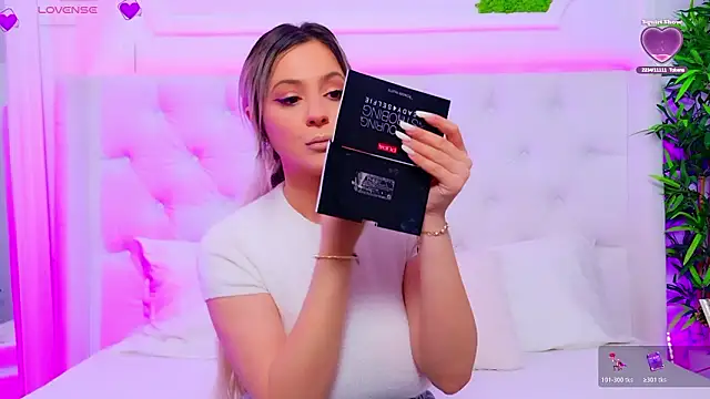 AriannaSins's cam snapshot