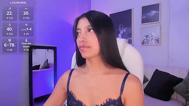 Tiffany_Low's cam snapshot