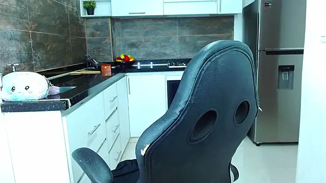 Luna_Winstonn live sex cam