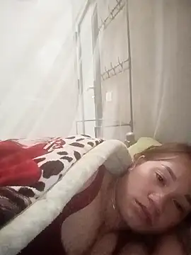 cutebobi's cam snapshot