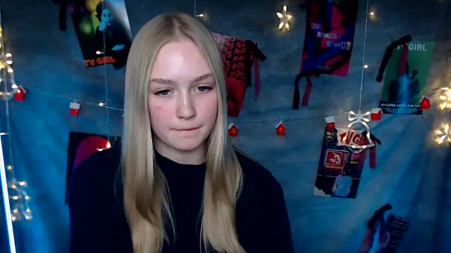 MademoiselleCl's cam snapshot