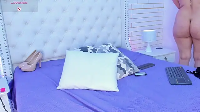 kylie_wilsson's cam snapshot