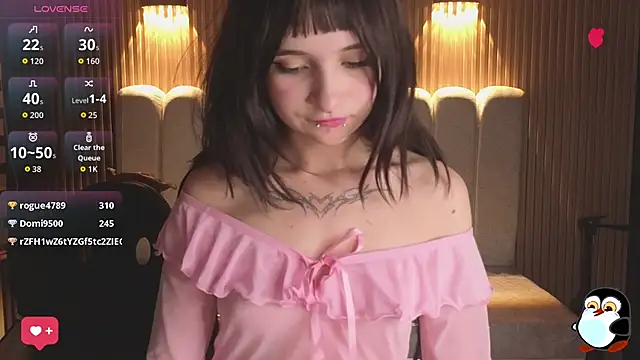 _Charlotte_Collins_'s cam snapshot