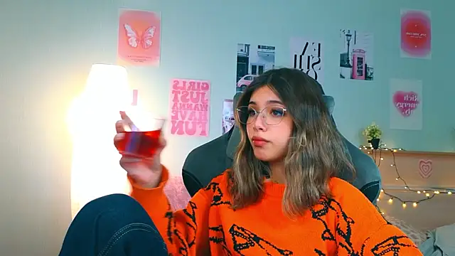 dinnerwithflowers's cam snapshot