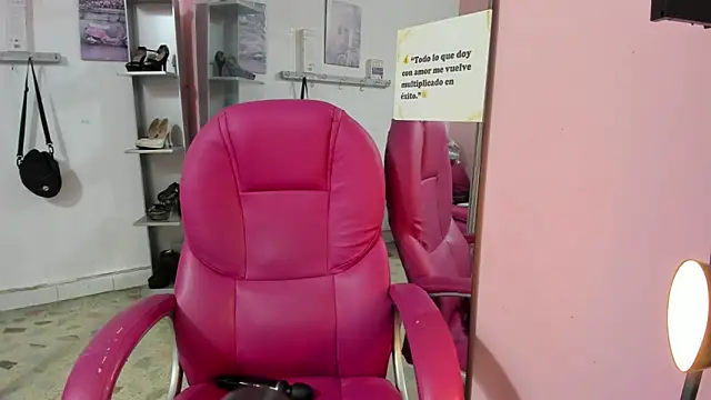 CAMILA--REY's cam snapshot