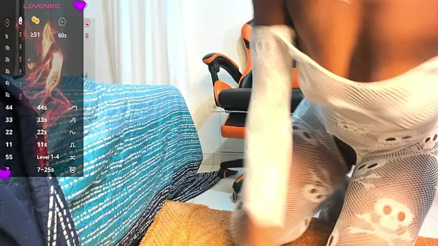 anisha_zambrano's cam snapshot