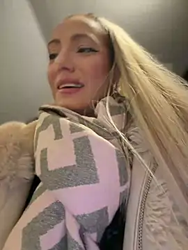 adya-aly's cam snapshot