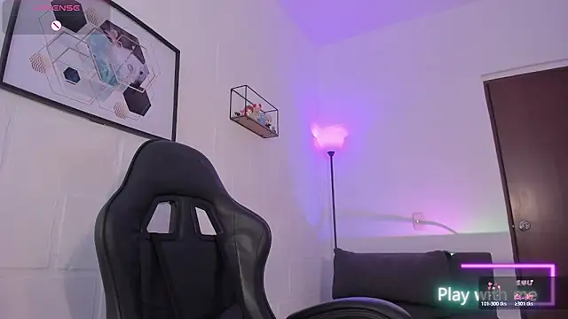 Alyson_Conner's cam snapshot